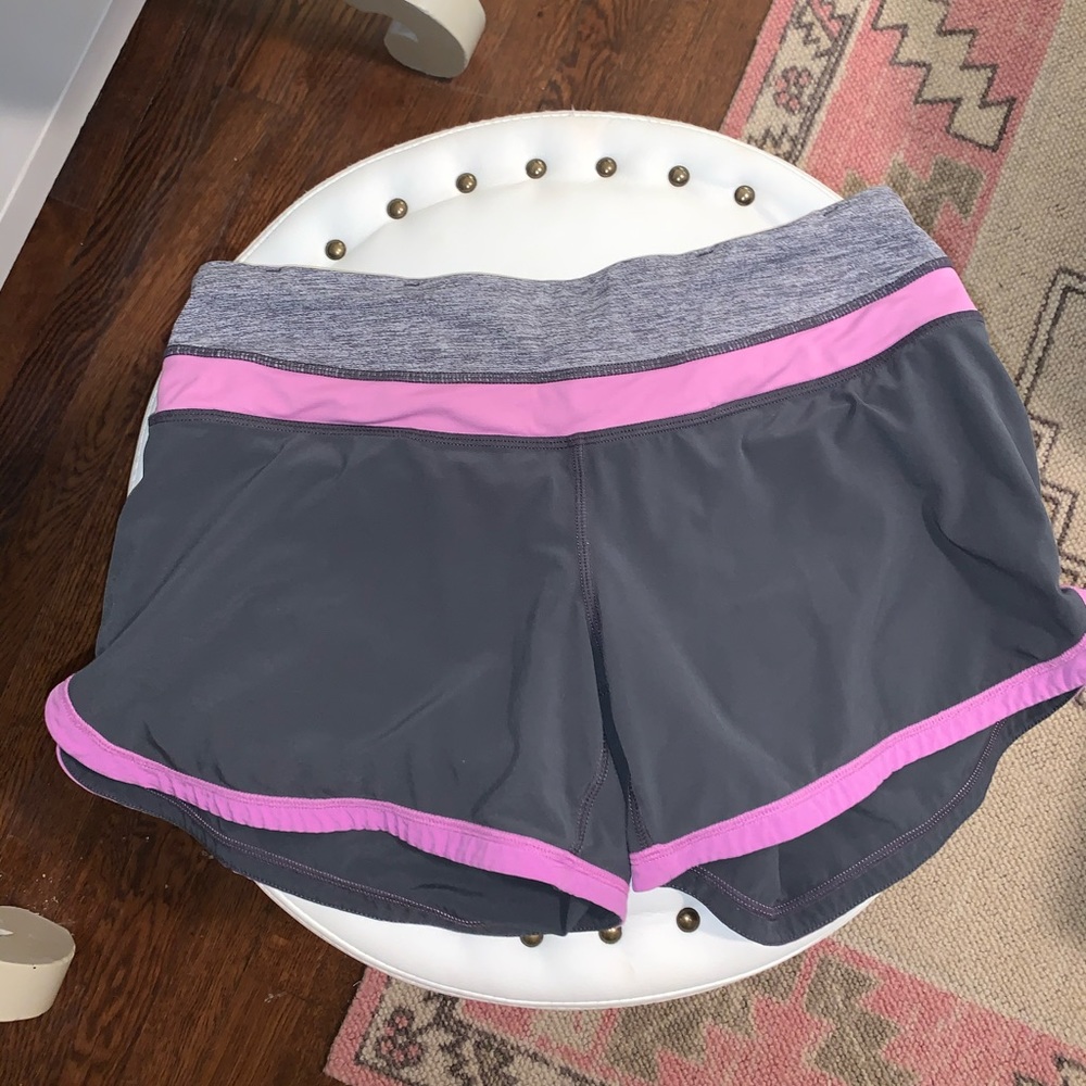 Lululemon Speed Up Shorts sz 4